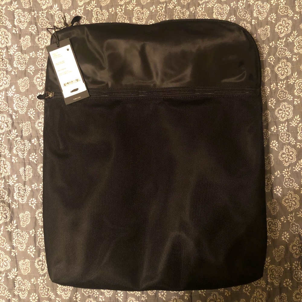 Tumi Laundry Bag NWT